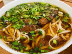 -矮子粉店1985·长沙米粉(湘春路店)