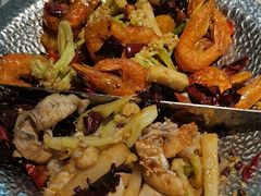 -小鱼小牛·鱼牛干锅·脆鱼火锅(世欧广场店)