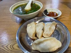 -黄阿姨锅贴大王(万航渡路店)