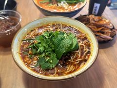 -叁窝雀·云南小锅米线(万象汇店)