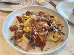 -ROAST coffee & eatery