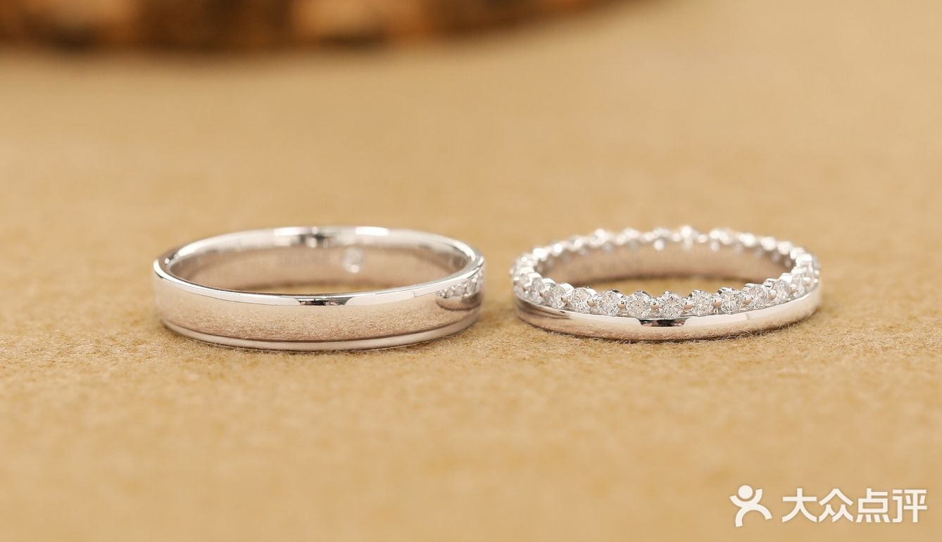 5K+就能搞定的大气时尚的情侣对戒，超心动der[加油][加油]