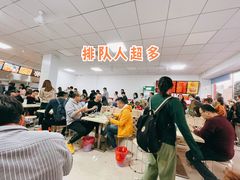 大堂-凤张螺蛳粉·爽口粉(跃进路总店)