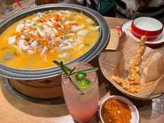 -山城外·非遗酸菜鱼(蜀都万达店)