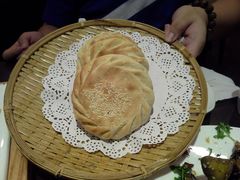 武大郎烧饼-老牌坊•鲁菜名店•地道济南菜(大观园商埠店)