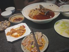 -俏巴妹烤鱼香锅(奥体店)