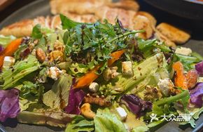 Hickory Walnut Chicken Salad with Greek Cheese