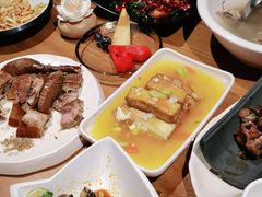 -隔壁老王·家常云南菜(花巷店)