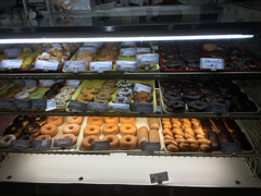 -Winchell's Donuts House