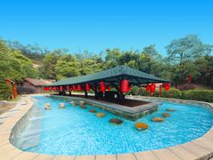 -森波拉火山温泉