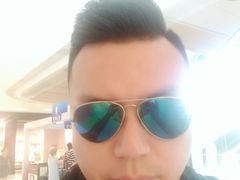 -桔子酒店(上海西藏北路地铁站店)