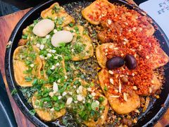-何师烧烤Pro ·江湖川菜·小龙虾·精酿(太古里旗舰店)