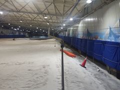 -乔波室内滑雪场