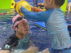 -龙格亲子游泳·水育早教运动中心(绿宝中心)