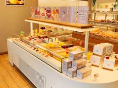 面包甜点陈列柜-好利来(十里河店)