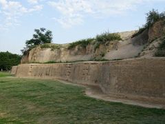 -汉长安城未央宫国家考古遗址公园