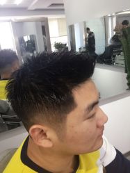 点击看大图 -I+造型烫发染发