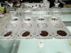 -UNI UNI(环亚凯瑟琳店)