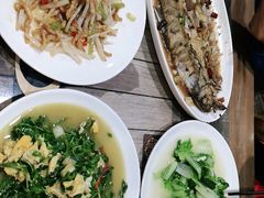 -漁耕小厨农家院(武当山店)