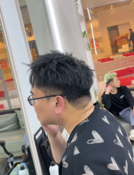 -尤司男士国潮理发馆