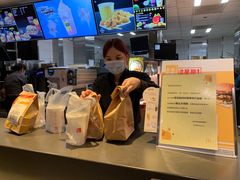 -麦当劳(杭州西湖银泰百货店)