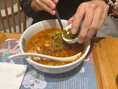 -呷佬·长沙手工米粉(金沙江路店)