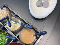 手工鲜丸子拼盘小拼-鼎泰亨·海鲜牛肉餐厅(滨江店)