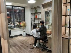 -苑苑发型设计