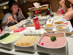 -海底捞火锅鲜切牛肉主题店(长寿路店)