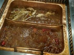 -老牌坊云南鱼豆花火锅(嵩山店)