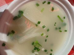 -洪霞餐馆·川菜·鲜货现炒(两江春城店)
