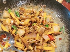 -富正毅三下锅·湘西韵味(天门山索道店)