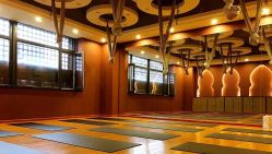 -威思丽高温瑜伽会馆