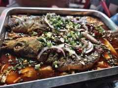 -老街烧烤大排档·地道湖北菜·龙虾馆(汉口火车站店)