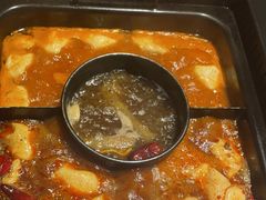 -老牌坊云南鱼豆花火锅(哈西万达店)