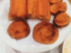 油墩子-东方明珠老上海8号餐厅