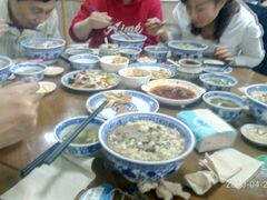 -崇德楼水盆牛羊肉泡馍馆(文艺路店)