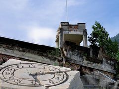 -四川汶川特大地震漩口中学遗址