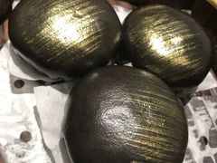 w黑金流沙包-新大咀港式茶餐厅(宝山万达店)