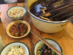 -拈签一笑黄牛肉辣卤串串