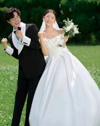 -拾年·定制婚纱摄影