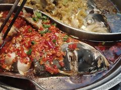 -阿瓦山寨·湘菜现炒·剁椒鱼头王(咸阳总店)