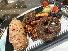 -HOT CRUSH趁热集合·现烤面包(上海环球港店)