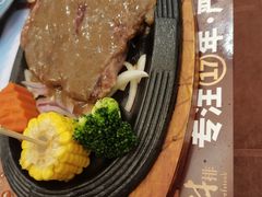 -尊品牛排(中大国际店)