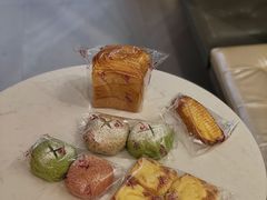 手撕面包-顶东面包花园·生日蛋糕(世博店)