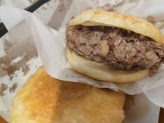 精品火烧-闫家驴肉老店(华电一校店)