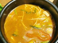 -明洞阿姨·韩式酱蟹烤肉·创意料理(三元桥店)