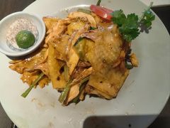 -大头虾越式风味餐厅(光明广场店)