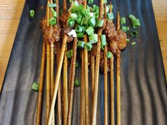 -临界音乐酒馆·小龙虾·江湖菜(华熙LIVE·鱼洞店)