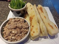 虾酱卷子-渔民船说·北塘海鲜·天津菜·海肠捞饭(北塘古镇店)